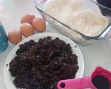 A picture of step 1 of Zucchini cake.