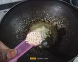 A picture of step 2 of Bread Upma.
