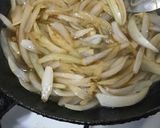 Foto del paso 3 de la receta: Zapallo coreano(Anco)con cebollas caramelizadas y queso azul