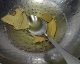 खोया काजू मखाना व्हाइट ग्रेव्ही (khoya kaju makhana with white gravy recipe in marathi) रेसिपी स्टेप 2 फोटो 