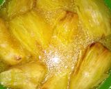 Foto langkah ke 4 dari resep Singkong Goreng Merekah Empuk.