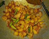Foto langkah ke 6 dari resep Kentang ceker balado santan.