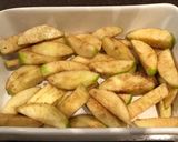 A picture of step 4 of Apple crumble.