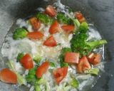 Foto langkah ke 4 dari resep 102. Sarapan Brokoli Telur Kuah Bening.