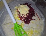 A picture of step 3 of Semolina Beetroot steamed cake.