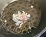 Hình bước làm 2 của món Bánh Phồng Tôm Nấu Tôm Thịt