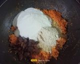 A picture of step 2 of Carrot Halwa Modak.