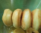 Foto langkah ke 8 dari resep Donat Maizena Madu.
