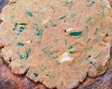 લસુની રોટી (Lasuni Roti Recipe In Gujarati) રેસીપી સ્ટેપ4ફોટો