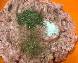 Foto del paso 2 de la receta: Biftekia, burger griega rellenita de feta