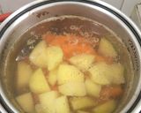 Foto langkah ke 2 dari resep Sup Daging Sayur.