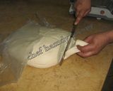 صورة لخطوة 4 من وصفة خبز الباجت الفرنساوي   La baguette