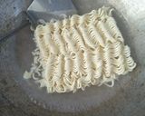 Foto langkah ke 2 dari resep Mie telur Indomie favorit 🥰.