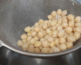 Foto del paso 1 de la receta: Garbanzos con albóndigas en olla rápida, airfryer y cazuela