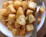 A picture of step 3 of Idli fry.