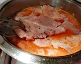 Savanyú káposztás, kolbászos tarja recept fázis 4 fotója