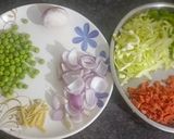A picture of step 2 of शेजवान फ्राइड राइस (shejwan fried rice recipe).