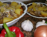 Foto del paso 7 de la receta: Patatas guisadas con chirlas y calamar