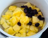 Une image de l'étape 1 de 💚 Flocons d'avoine à l'ananas et aux canneberges séchées (plat végétarien).