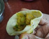 A picture of step 4 of Aloo Samosa.