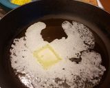 A picture of step 2 of Shrimp Linguine.