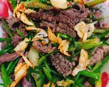 Hình bước làm 3 của món Tim cật xào hẹ bông
