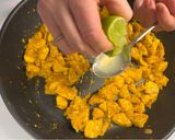 Kókuszos ananászos csirke curry recept fázis 7 fotója