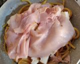 Foto del passaggio 5 della ricetta Frittata di pasta alla Napoletana