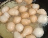 A picture of step 4 of Zalabia 🍪.