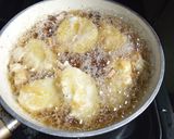 A picture of step 4 of Soyayyen irish da kwai.
