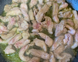Foto del paso 2 de la receta: Solomillo strogonoff fácil