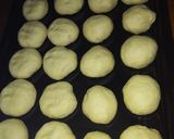 A picture of step 3 of Easy Pastries with Pastry Cream.