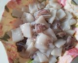 Foto del paso 1 de la receta: Frito variado de chipirones, merluza y langostinos🦑🐟🦐