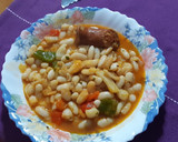 Foto del paso 7 de la receta: Alubias con calamares y chorizo