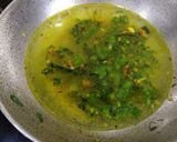 कांद्याची पात घालून हाटून पिठल (pithla recipe in marathi) रेसिपी स्टेप 3 फोटो 