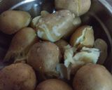 A picture of step 2 of Veggie fruit tikki chat.