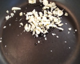 Foto del paso 4 de la receta: Langostinos al curry con coliarroz