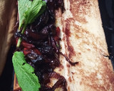 Foto del paso 8 de la receta: Baguete Viena de Secreto Ibérico al Pedro Ximénez con Verduritas a la Soja con Hierbabuena