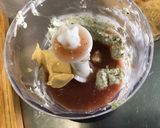Une image de l'étape 2 de Sauce salade moutarde crème feta figue.