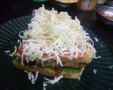 A picture of step 4 of Samosa Sandwich.