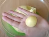 حلوى لذيذة تذوب في الفم