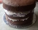 Foto langkah ke 5 dari resep Blackforest Kukus Birthday Cake.