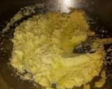 A picture of step 2 of Semolina halwa.