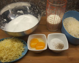 Foto del paso 6 de la receta: Tarta de cebolla caramelizada y quesos