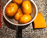 Foto del paso 1 de la receta: Patatas hervidas rellenas de quinoa!!