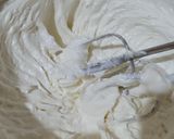 Foto langkah ke 7 dari resep Red Velvet Cake.