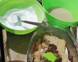A picture of step 2 of Coffee cake.