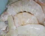 Foto langkah ke 1 dari resep Udang Saus Tiram Pedas Manis.