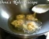 A picture of step 6 of Paneer pakora.