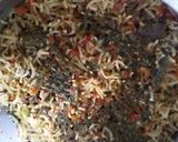 A picture of step 4 of Hariyali Pulao.